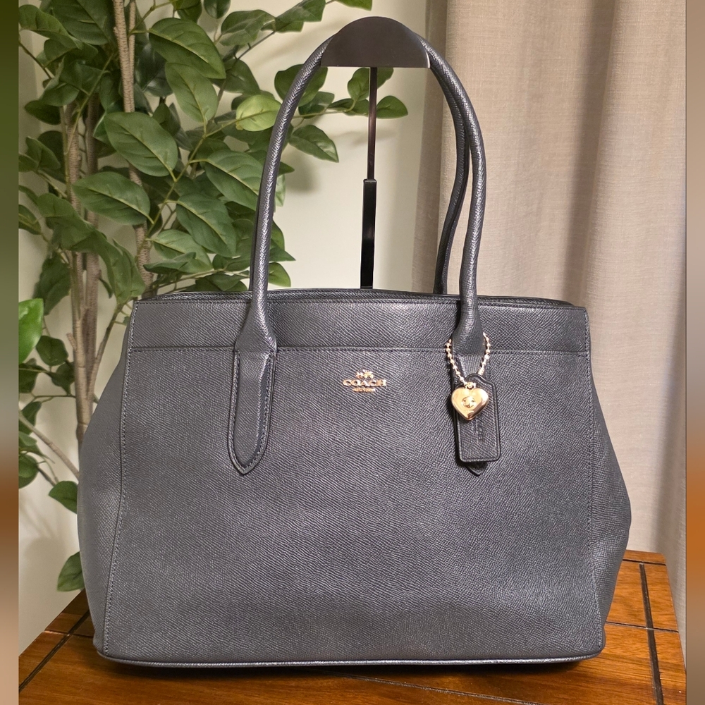 Coach NWT Bailey Carryall in Navy Saffiano Leather
